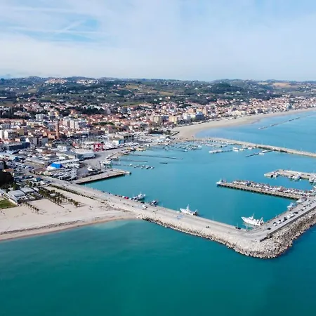 Apartment Elegante & Carino In Pieno Centro Civitanova Marche